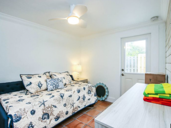 Captiva Island Vacation Rental with 6 Bedrooms & Pool Deeded Beach Access 4 Min Stroll Away